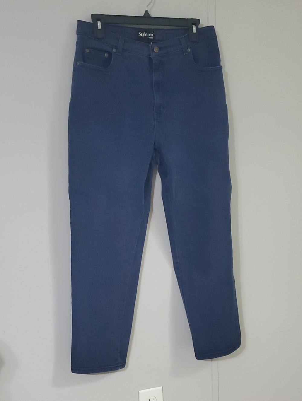 14 Petite Style & Co. Dark Blue High-Rise Straight Jeans